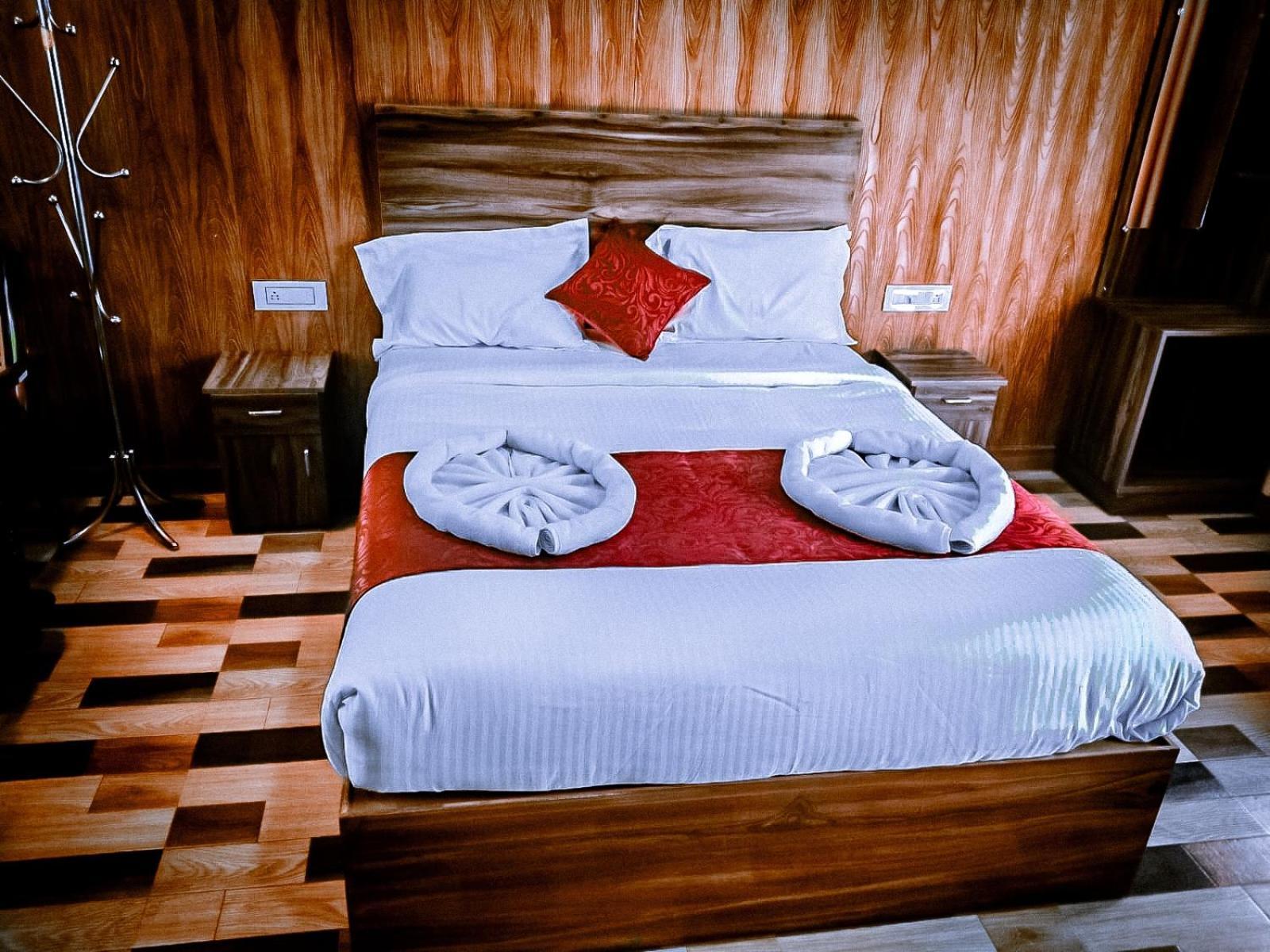 Don'S River Valley Jungle Resort Maraiyur ภายนอก รูปภาพ