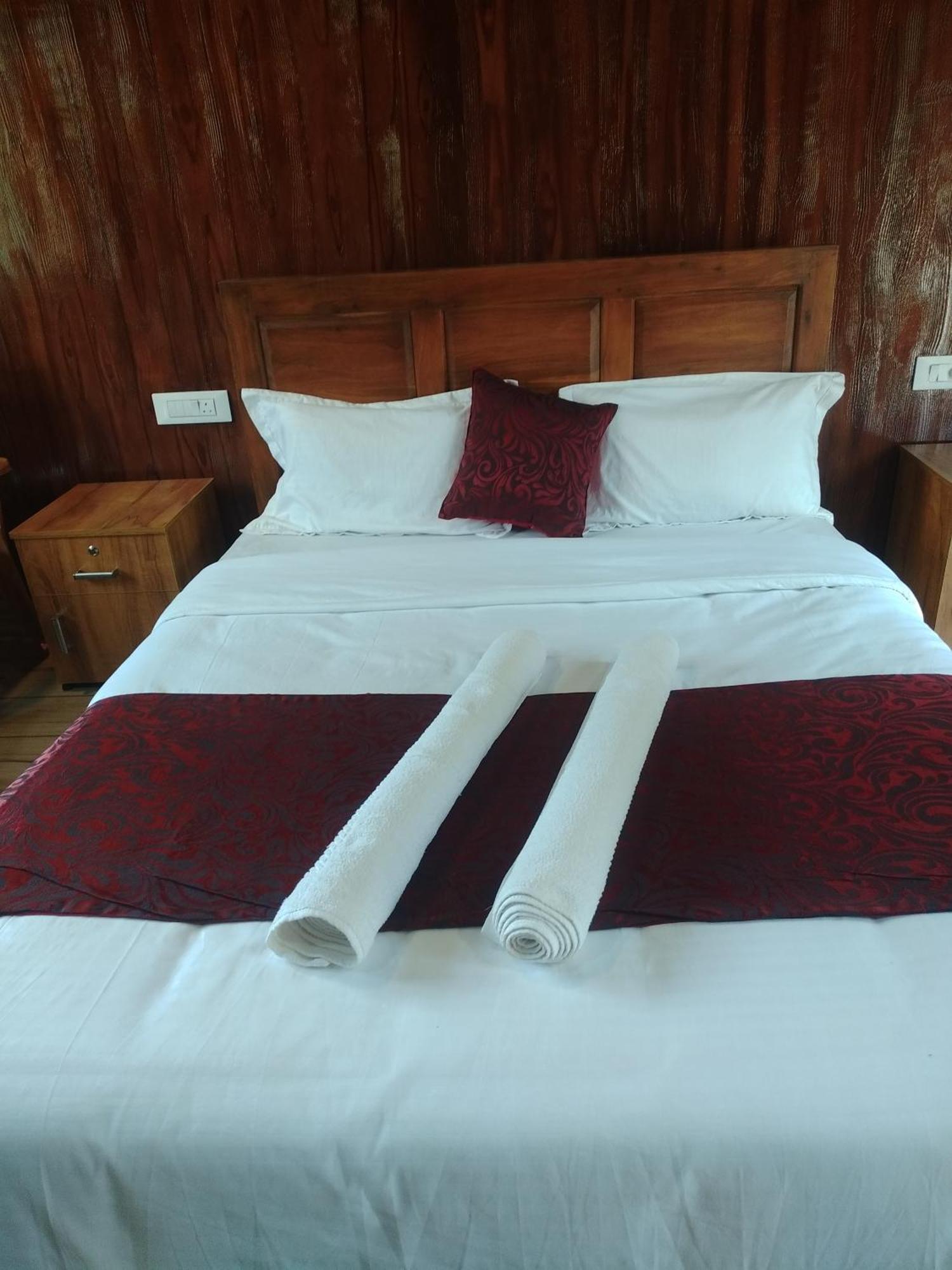 Don'S River Valley Jungle Resort Maraiyur ภายนอก รูปภาพ